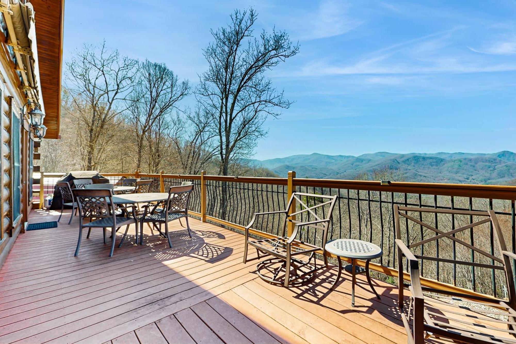 Big Sky Villa Whittier Bagian luar foto